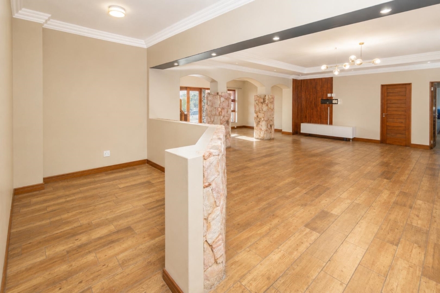 5 Bedroom Property for Sale in Xanadu Eco Park North West